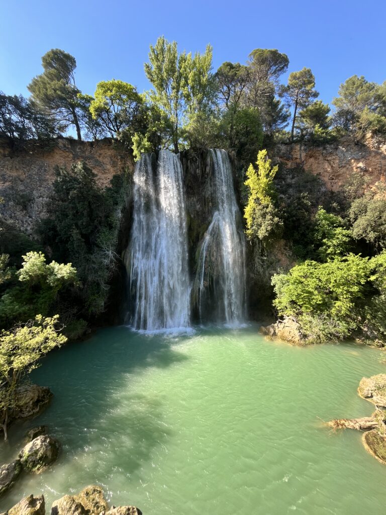 Sillans la cascade
